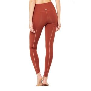 Alo Yoga high waisted yoga pants in unique red cinnamon color, XXS